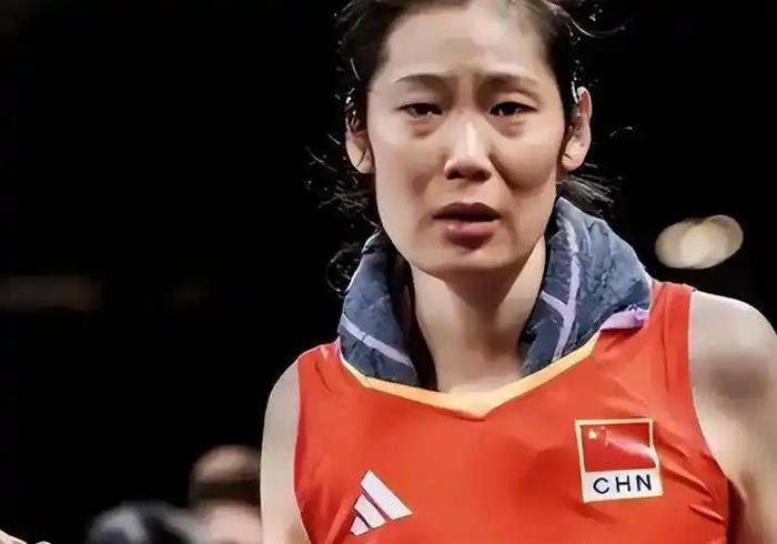 开云在线-51年最差，退出女排？朱婷发声，官宣决定，谁注意赵勇球衣安排