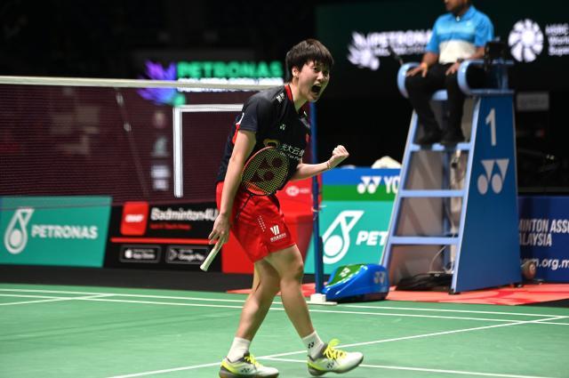 开云在线-陈雨菲赢下新老奥运冠军之争 国羽女单男双剩独苗