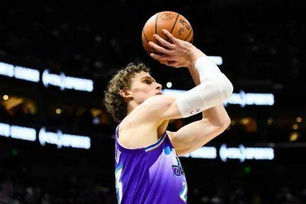 kaiyun-连续三场遭遇绝杀!顽强爵士志存高远奈何运气太差