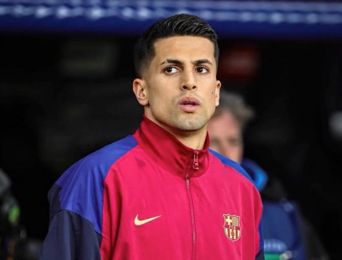 记者:坎塞洛预计周六在巴塞罗那接受体检并签约